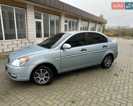 Синий Хендай Акцент, объемом двигателя 1.4 л и пробегом 174 тыс. км за 5450 $, фото 4 на Automoto.ua