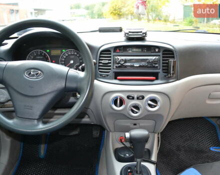 Хендай Акцент 2007 в Киеве на Automoto.ua Синий Хендай Акцент, объемом двигателя 1.4 л и пробегом 243 тыс. км за 4999 $, фото 13 на Automoto.ua