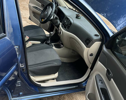 Синий Хендай Акцент, объемом двигателя 1.49 л и пробегом 165 тыс. км за 5500 $, фото 16 на Automoto.ua