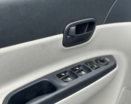 Синий Хендай Акцент, объемом двигателя 1.4 л и пробегом 270 тыс. км за 4550 $, фото 9 на Automoto.ua