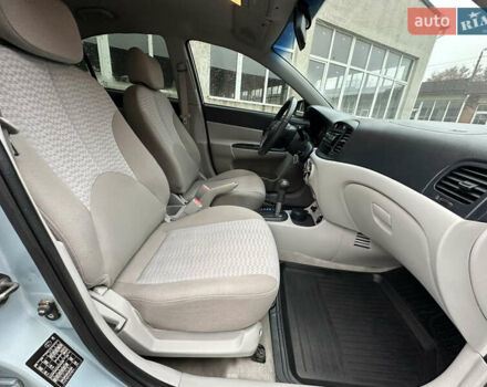 Синий Хендай Акцент, объемом двигателя 1.4 л и пробегом 174 тыс. км за 5450 $, фото 26 на Automoto.ua