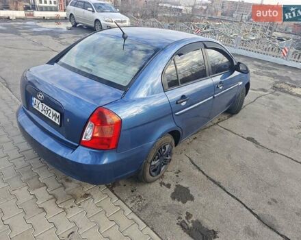 Синий Хендай Акцент, объемом двигателя 1.4 л и пробегом 238 тыс. км за 4850 $, фото 3 на Automoto.ua