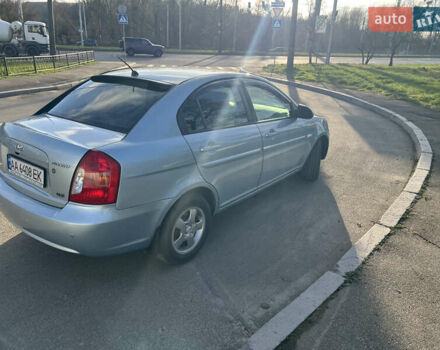 Синій Хендай Акцент, об'ємом двигуна 1.6 л та пробігом 240 тис. км за 5399 $, фото 3 на Automoto.ua
