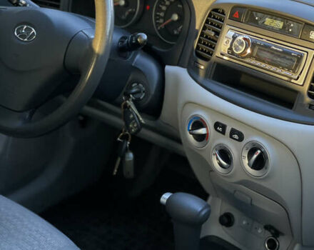 Синий Хендай Акцент, объемом двигателя 1.4 л и пробегом 196 тыс. км за 5500 $, фото 10 на Automoto.ua