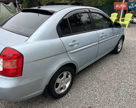 Синій Хендай Акцент, об'ємом двигуна 1.6 л та пробігом 238 тис. км за 5100 $, фото 5 на Automoto.ua