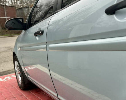 Синий Хендай Акцент, объемом двигателя 1.4 л и пробегом 161 тыс. км за 4800 $, фото 7 на Automoto.ua