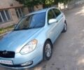 Синий Хендай Акцент, объемом двигателя 1.4 л и пробегом 214 тыс. км за 4800 $, фото 2 на Automoto.ua