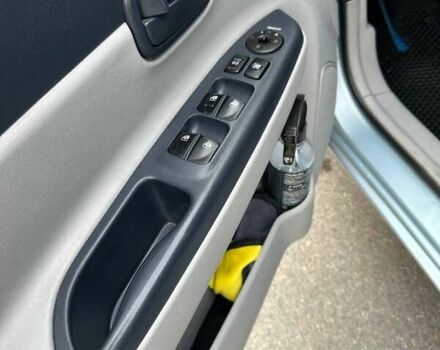 Хендай Акцент 2007 в Киеве на Automoto.ua Синий Хендай Акцент, объемом двигателя 1.4 л и пробегом 243 тыс. км за 4999 $, фото 7 на Automoto.ua