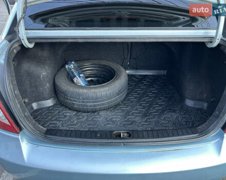 Синий Хендай Акцент, объемом двигателя 1.6 л и пробегом 240 тыс. км за 4600 $, фото 7 на Automoto.ua