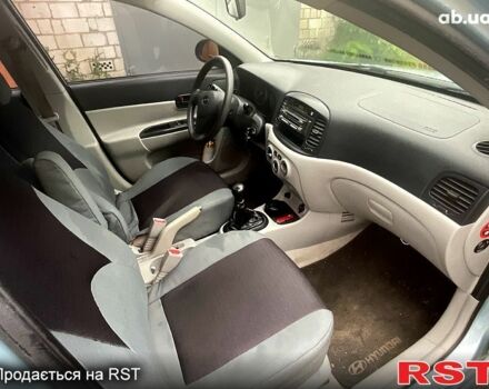 Синий Хендай Акцент, объемом двигателя 1.4 л и пробегом 127 тыс. км за 5400 $, фото 5 на Automoto.ua