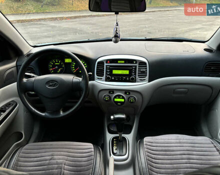 Синій Хендай Акцент, об'ємом двигуна 1.6 л та пробігом 181 тис. км за 5700 $, фото 14 на Automoto.ua