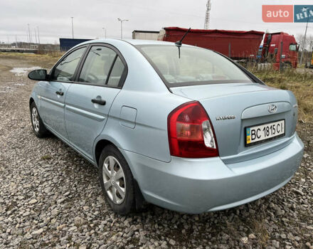 Синий Хендай Акцент, объемом двигателя 1.4 л и пробегом 201 тыс. км за 4100 $, фото 4 на Automoto.ua