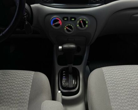 Синий Хендай Акцент, объемом двигателя 1.4 л и пробегом 168 тыс. км за 6200 $, фото 13 на Automoto.ua