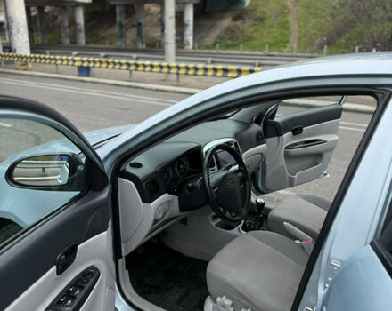 Синій Хендай Акцент, об'ємом двигуна 1.6 л та пробігом 182 тис. км за 4790 $, фото 39 на Automoto.ua