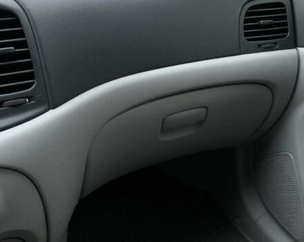 Синий Хендай Акцент, объемом двигателя 1.4 л и пробегом 187 тыс. км за 5700 $, фото 9 на Automoto.ua