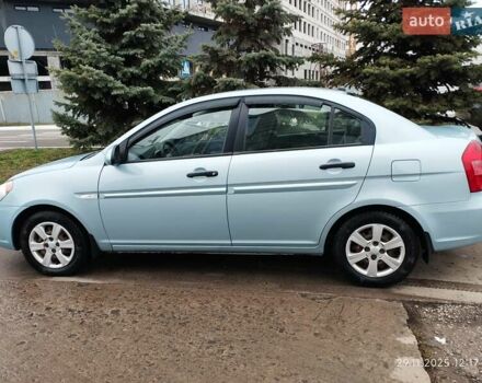 Синий Хендай Акцент, объемом двигателя 1.4 л и пробегом 257 тыс. км за 5000 $, фото 2 на Automoto.ua