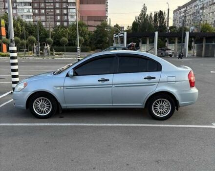 Синий Хендай Акцент, объемом двигателя 1.4 л и пробегом 186 тыс. км за 5000 $, фото 2 на Automoto.ua