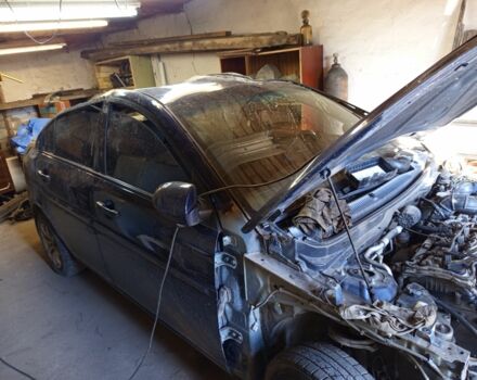 Синий Хендай Акцент, объемом двигателя 1.5 л и пробегом 170 тыс. км за 2500 $, фото 2 на Automoto.ua