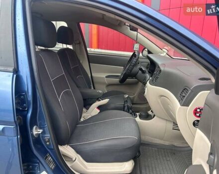Синій Хендай Акцент, об'ємом двигуна 1.4 л та пробігом 206 тис. км за 4990 $, фото 9 на Automoto.ua
