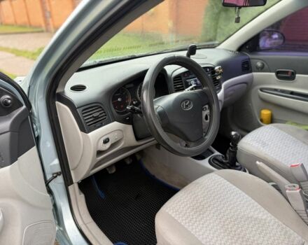 Синій Хендай Акцент, об'ємом двигуна 1.4 л та пробігом 227 тис. км за 3800 $, фото 12 на Automoto.ua