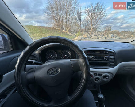 Синий Хендай Акцент, объемом двигателя 1.4 л и пробегом 315 тыс. км за 3599 $, фото 10 на Automoto.ua