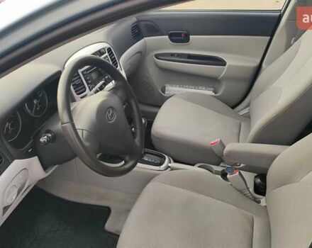 Синий Хендай Акцент, объемом двигателя 1.6 л и пробегом 171 тыс. км за 6450 $, фото 4 на Automoto.ua