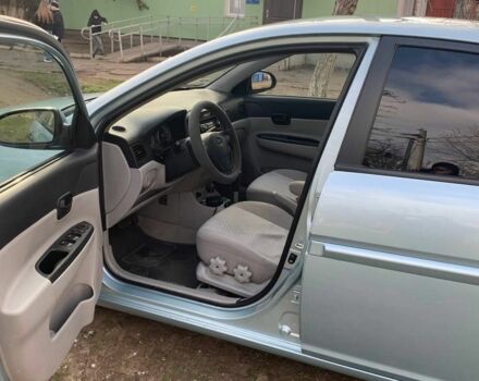 Синий Хендай Акцент, объемом двигателя 1.4 л и пробегом 195 тыс. км за 5100 $, фото 6 на Automoto.ua