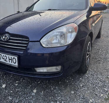 Синій Хендай Акцент, об'ємом двигуна 1.4 л та пробігом 240 тис. км за 3900 $, фото 2 на Automoto.ua