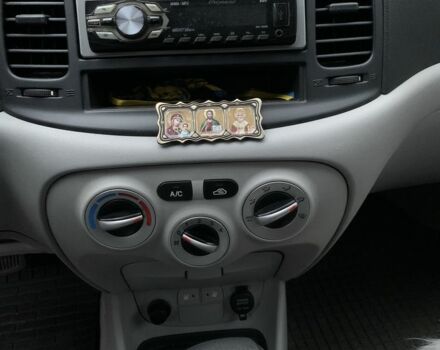 Синий Хендай Акцент, объемом двигателя 1.4 л и пробегом 187 тыс. км за 5700 $, фото 6 на Automoto.ua