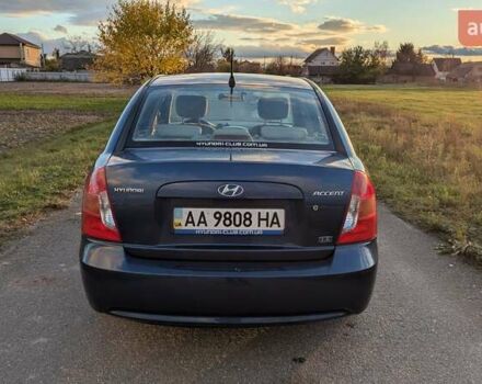 Синій Хендай Акцент, об'ємом двигуна 1.6 л та пробігом 276 тис. км за 4700 $, фото 2 на Automoto.ua