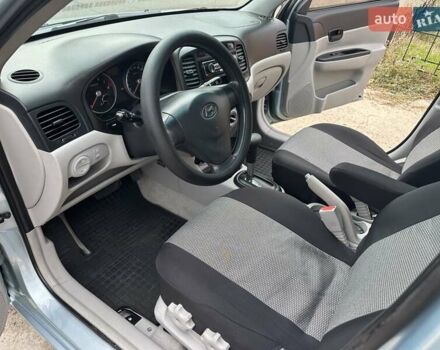 Синій Хендай Акцент, об'ємом двигуна 1.4 л та пробігом 201 тис. км за 5999 $, фото 54 на Automoto.ua