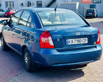 Синий Хендай Акцент, объемом двигателя 1.6 л и пробегом 335 тыс. км за 4000 $, фото 1 на Automoto.ua