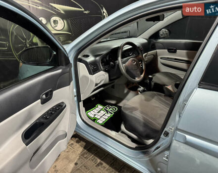 Синий Хендай Акцент, объемом двигателя 1.49 л и пробегом 181 тыс. км за 4999 $, фото 17 на Automoto.ua