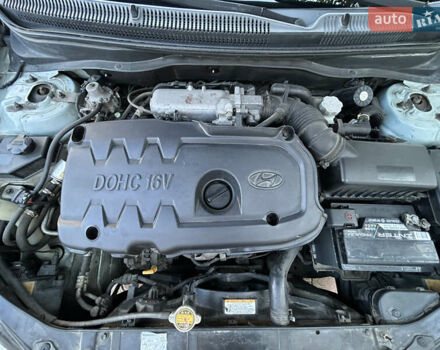Синий Хендай Акцент, объемом двигателя 1.6 л и пробегом 240 тыс. км за 4600 $, фото 11 на Automoto.ua
