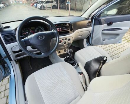 Синий Хендай Акцент, объемом двигателя 1.5 л и пробегом 185 тыс. км за 4650 $, фото 4 на Automoto.ua