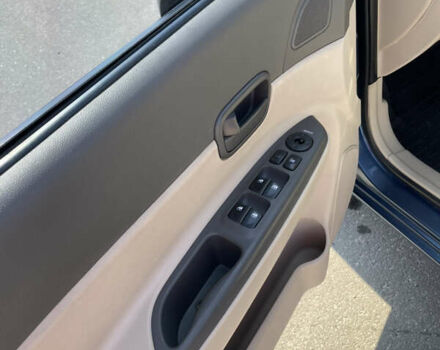 Синій Хендай Акцент, об'ємом двигуна 1.6 л та пробігом 196 тис. км за 5100 $, фото 12 на Automoto.ua