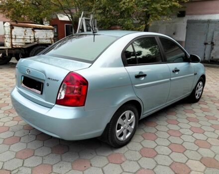 Синий Хендай Акцент, объемом двигателя 1.4 л и пробегом 102 тыс. км за 5200 $, фото 4 на Automoto.ua