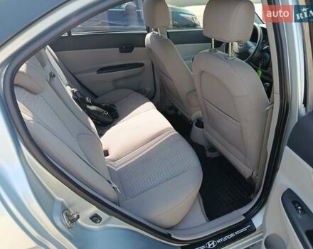 Синий Хендай Акцент, объемом двигателя 1.4 л и пробегом 315 тыс. км за 3800 $, фото 12 на Automoto.ua