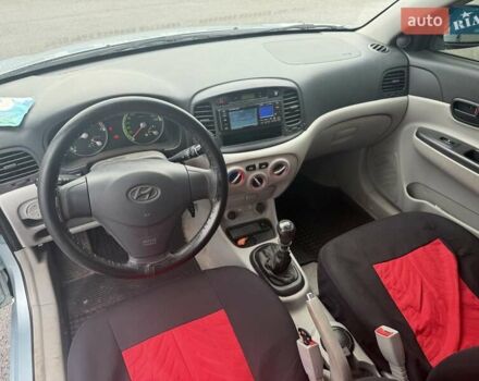 Синій Хендай Акцент, об'ємом двигуна 1.49 л та пробігом 133 тис. км за 5300 $, фото 9 на Automoto.ua