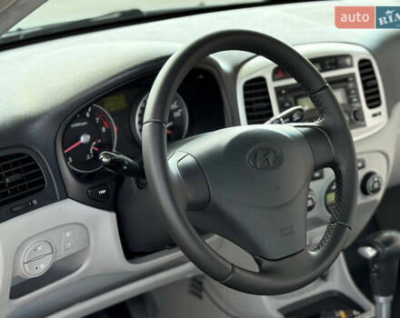 Синий Хендай Акцент, объемом двигателя 1.59 л и пробегом 181 тыс. км за 5600 $, фото 14 на Automoto.ua