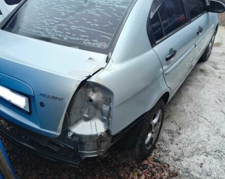 Синий Хендай Акцент, объемом двигателя 1.4 л и пробегом 113 тыс. км за 2400 $, фото 7 на Automoto.ua