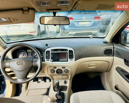 Синий Хендай Акцент, объемом двигателя 1.6 л и пробегом 335 тыс. км за 4000 $, фото 13 на Automoto.ua