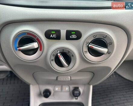 Синий Хендай Акцент, объемом двигателя 1.4 л и пробегом 180 тыс. км за 6200 $, фото 64 на Automoto.ua