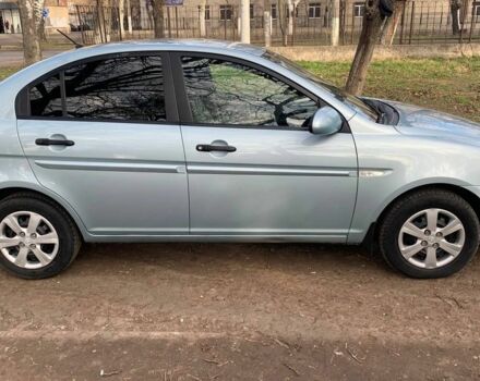 Синий Хендай Акцент, объемом двигателя 1.4 л и пробегом 195 тыс. км за 5100 $, фото 3 на Automoto.ua