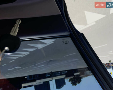 Синій Хендай Акцент, об'ємом двигуна 1.6 л та пробігом 196 тис. км за 5100 $, фото 27 на Automoto.ua