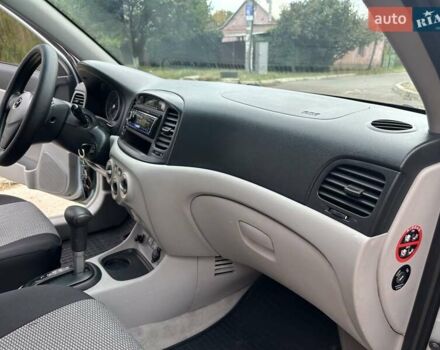 Синій Хендай Акцент, об'ємом двигуна 1.4 л та пробігом 201 тис. км за 5999 $, фото 78 на Automoto.ua
