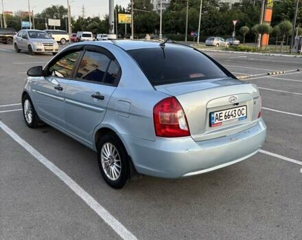 Синий Хендай Акцент, объемом двигателя 1.4 л и пробегом 186 тыс. км за 5000 $, фото 3 на Automoto.ua