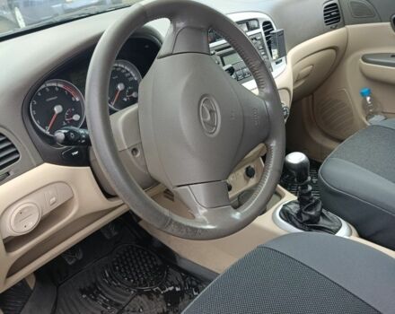 Синий Хендай Акцент, объемом двигателя 0 л и пробегом 130 тыс. км за 5100 $, фото 3 на Automoto.ua