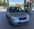 Синий Хендай Акцент, объемом двигателя 1.4 л и пробегом 198 тыс. км за 6100 $, фото 5 на Automoto.ua