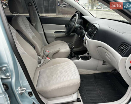 Синій Хендай Акцент, об'ємом двигуна 1.4 л та пробігом 102 тис. км за 4999 $, фото 15 на Automoto.ua